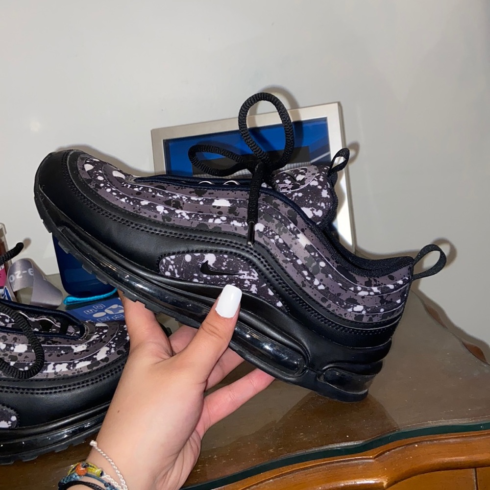 Nike Air Max 97